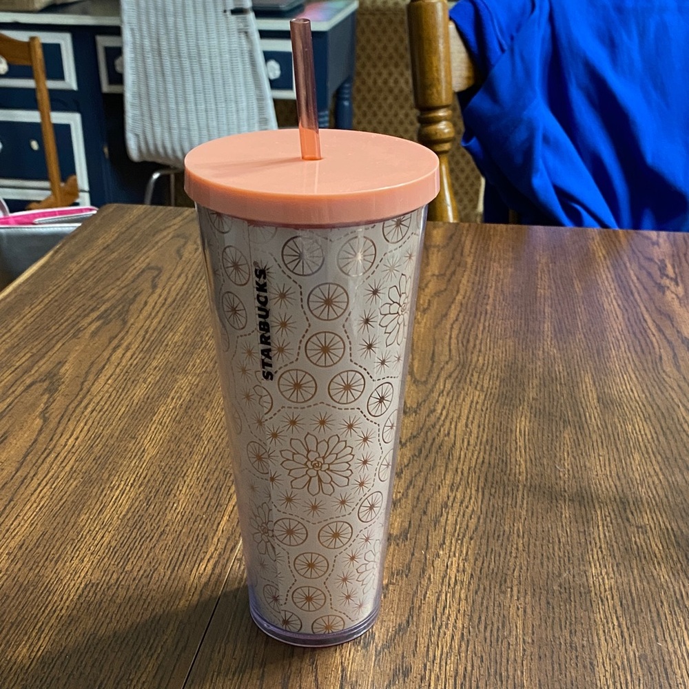 “Starbucks plastic tumbler with matching straw